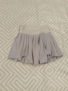 Goldhinge Grey Cream Skort